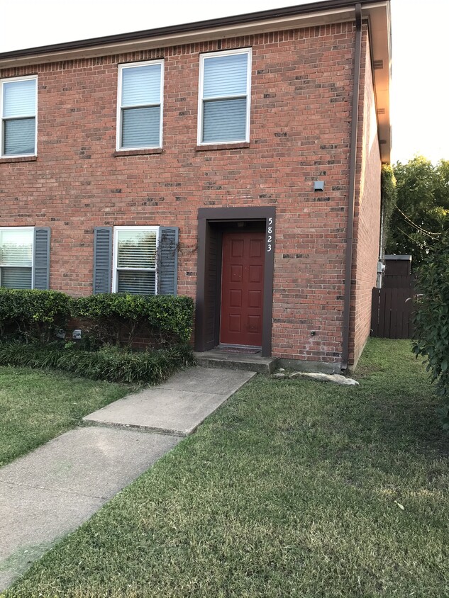Primary Photo - 5823 Shadydell Dr