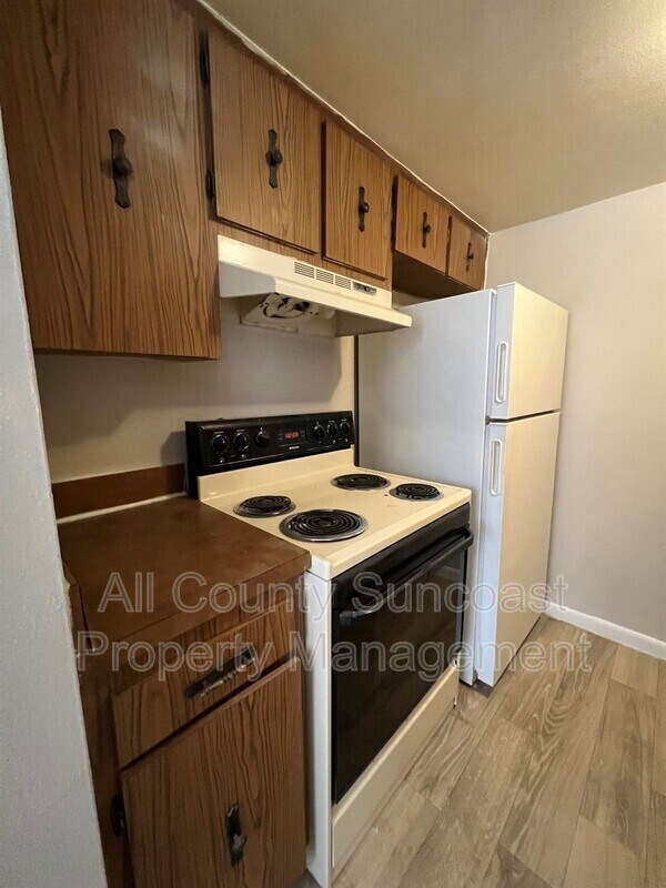 Foto del edificio - 6570 66th Ave N