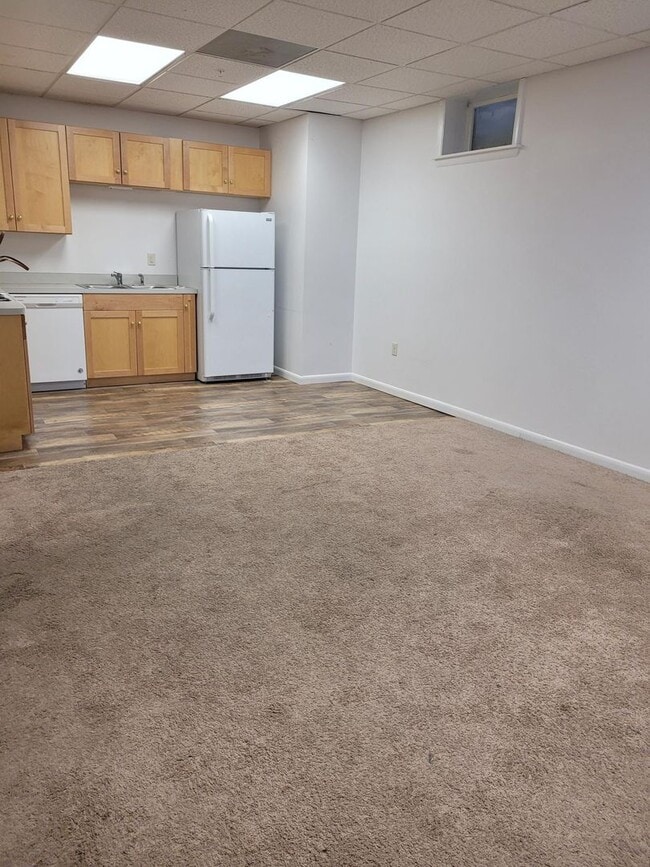 Building Photo - 130 S Penn St