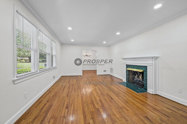 Photo - 2 Burgundy Drive House