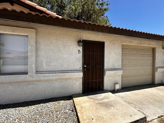 Foto del edificio - AVAILABLE NOW!! 2 BEDROOM 2 BATHROOM APART...