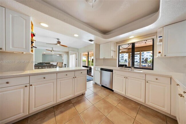 Foto del edificio - 2752 NE 3rd St