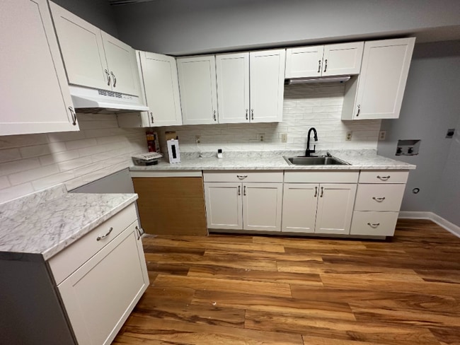 Building Photo - 19 Market St