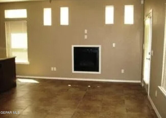 Foto del edificio - 537 Green Village Ct