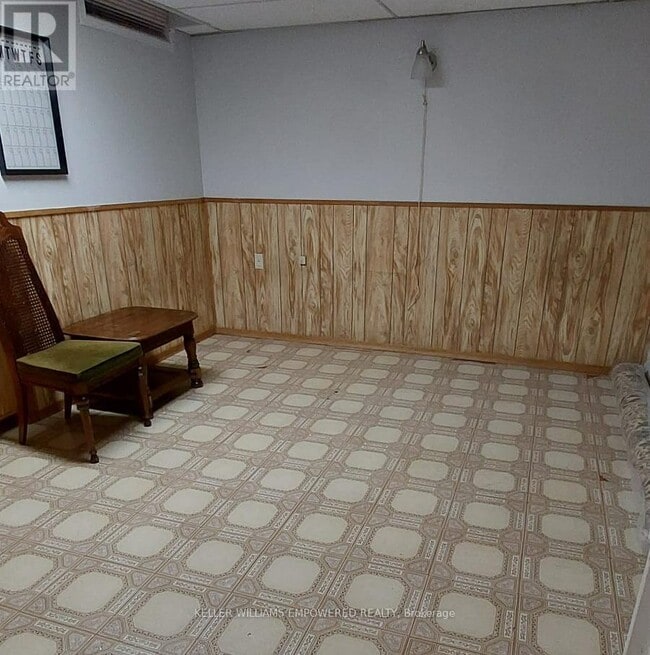 Photo du bâtiment - 206 York Hill Blvd