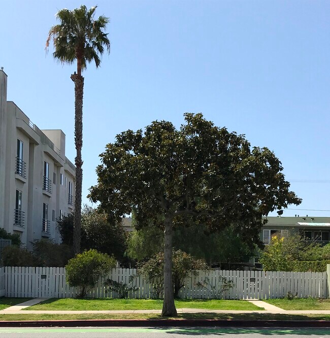 1254 Calle 14 - Frente de la propiedad - 1254 14th St