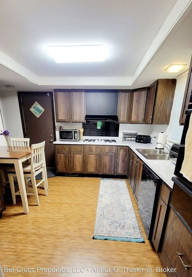 Building Photo - 2 br, 2 bath House - 1024 Cayton St