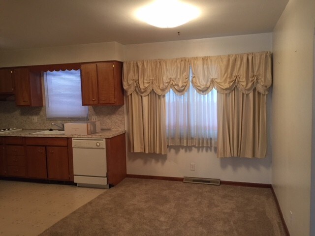 Building Photo - 3055 Eastbrook Dr