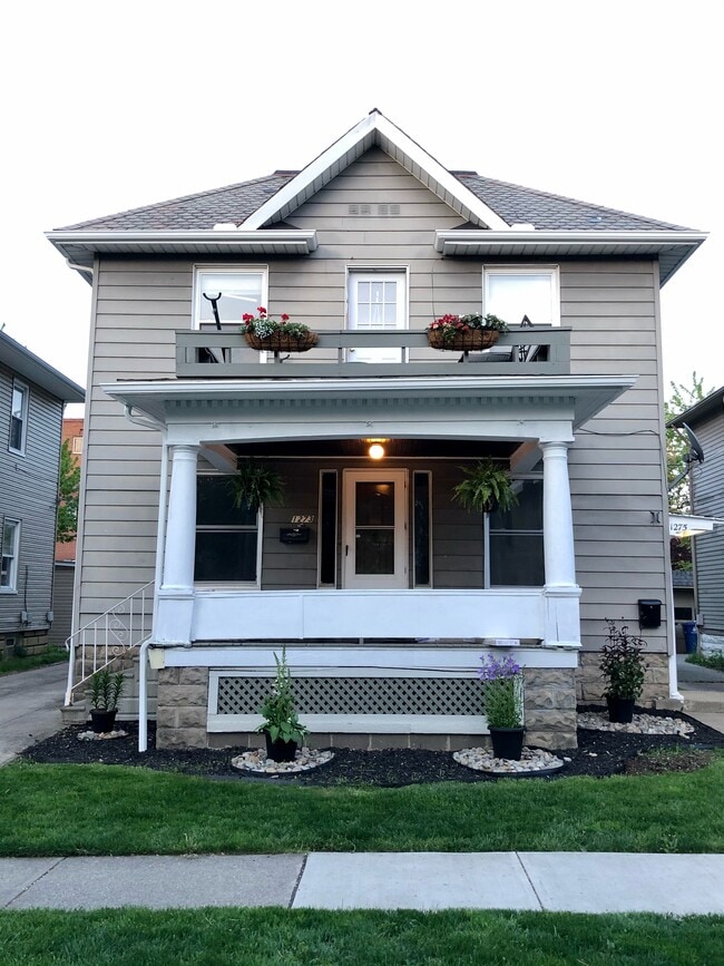 Building Photo - 1273 Fry Ave