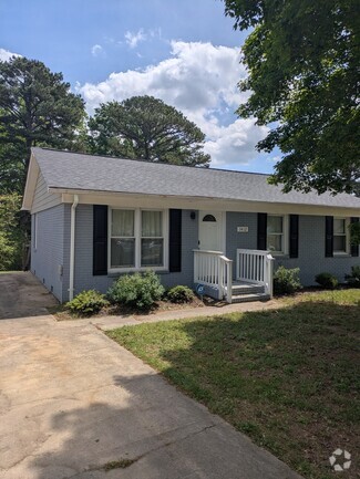 Building Photo - 3412 Merrill Pl
