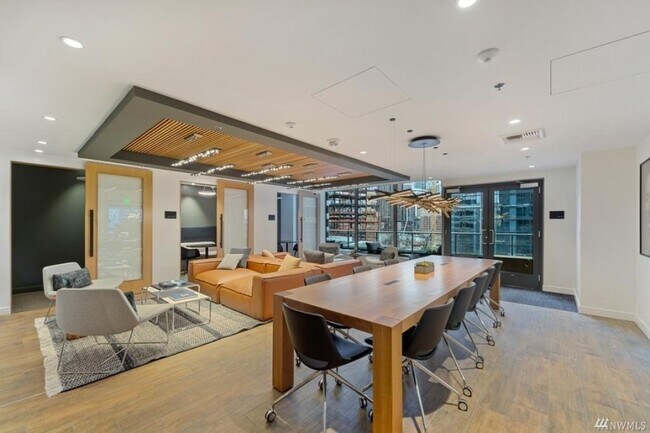 Foto del edificio - Nexus - 2 bedrooms + den