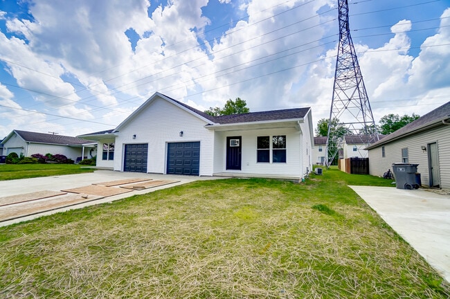 Building Photo - 3011 Cletus Pky