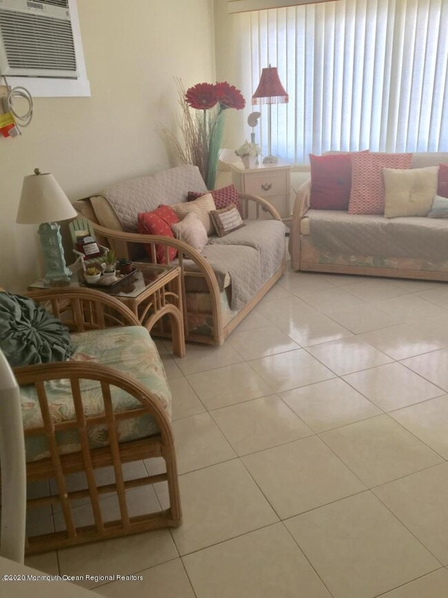 4 Brunswick Pl, Point Pleasant Beach, NJ 08742 House Rental in Point