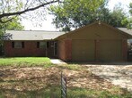 Primary Photo - 989 Barkley Cir