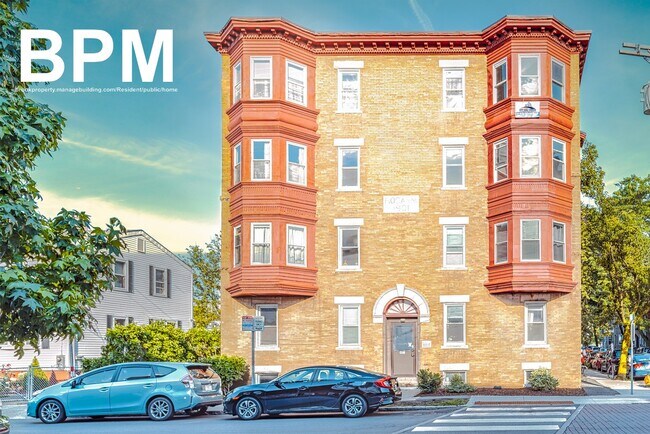 Building Photo - 124 Berkshire St