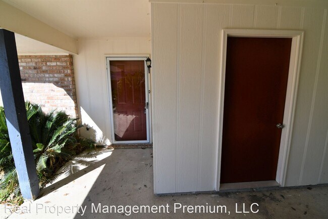 Building Photo - 2 br, 1 bath House - 3536 White Haven Rd