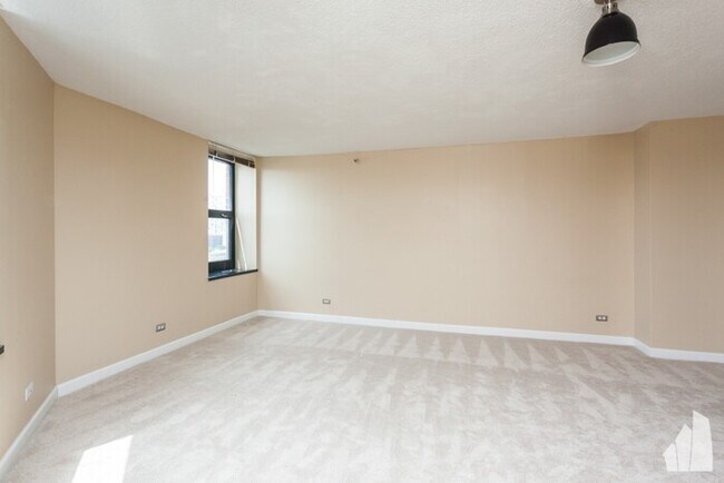 Foto del edificio - 3660 N Lake Shore Dr