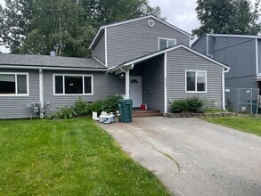 Building Photo - 8123 Lamplighter Ct