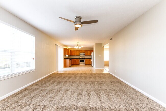Foto del edificio - 1051 Pine Ridge Way