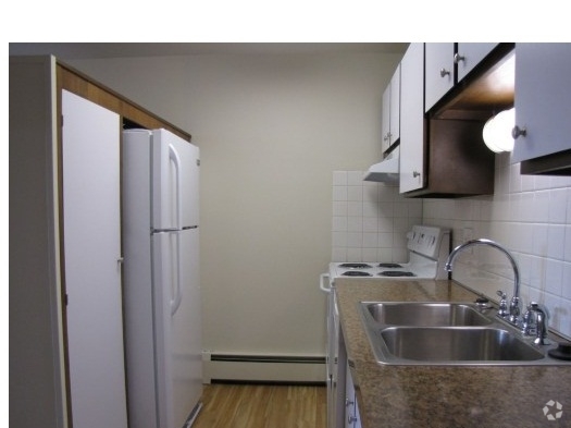 Kitchen - The Apartments on Second Street