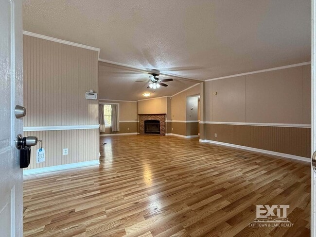 Foto del edificio - 3 Bedroom, 2 Bathroom Home in a Beautiful Country Setting