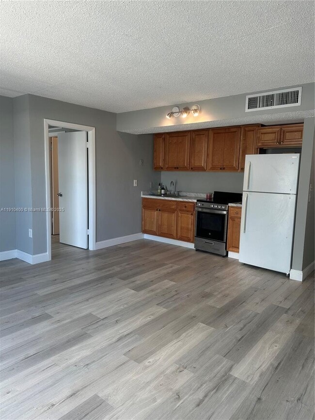 Foto del edificio - 899 West Ave