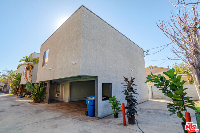 Foto del edificio - 11259 Tiara St