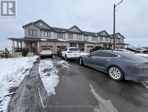 Building Photo - 25 Allcroft Ct