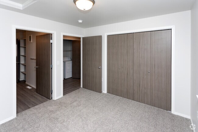 1BR, 1BA - 771SF - The MarQ