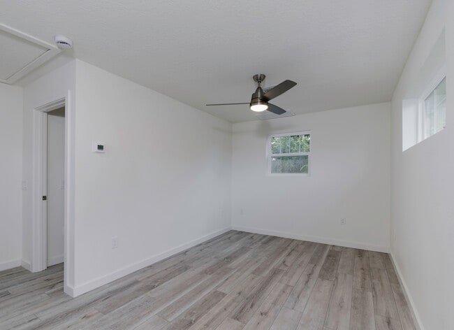 open dining/living room - 2735 4th Ave S
