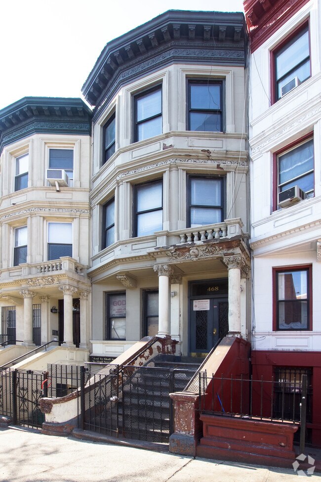 Fotografía del edificio - 468 W 145th St