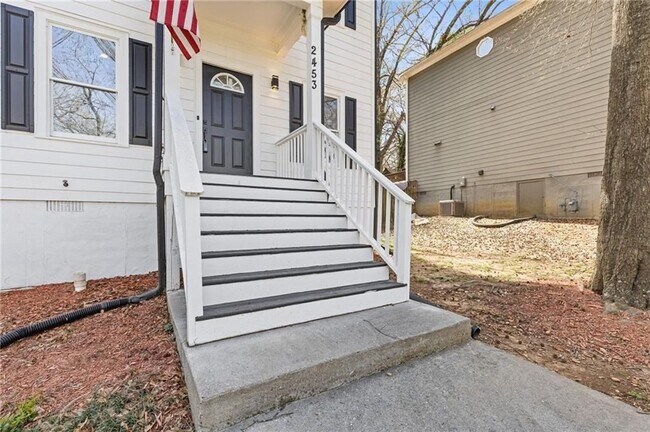 Building Photo - 2453 Paul Ave NW