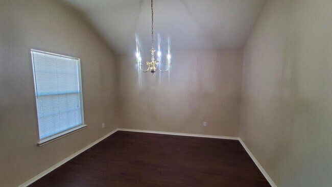 Building Photo - Move in ready home in Windmill Farms.  For...