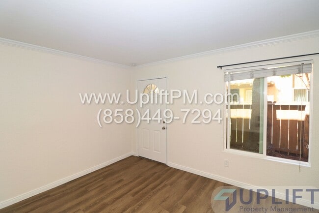 Building Photo - 1 Bed, 1 Bath Condo in Gated Community wit...