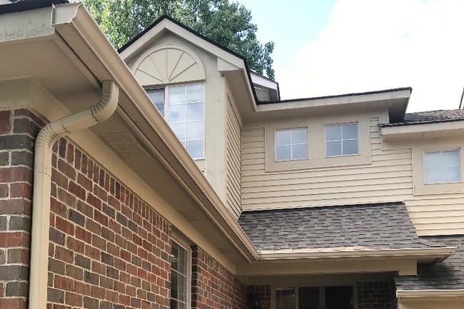 Foto del edificio - 7200 Lavender Ln