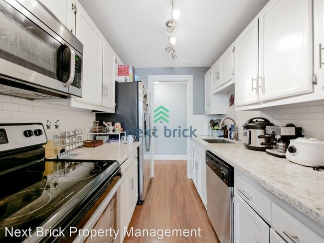 Building Photo - 2 br, 1.5 bath House - 610 Aloha St , Unit...