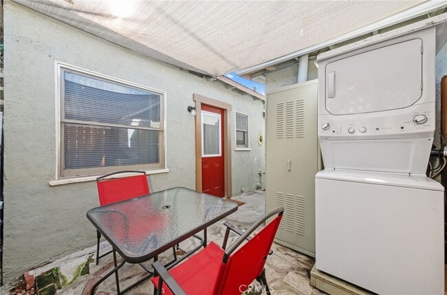 Foto del edificio - 336 Chester St