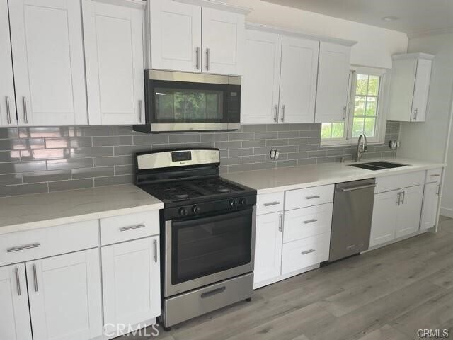 Foto del edificio - 12472 Woodlawn Ave