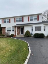 Building Photo - 6 Gaines Dr