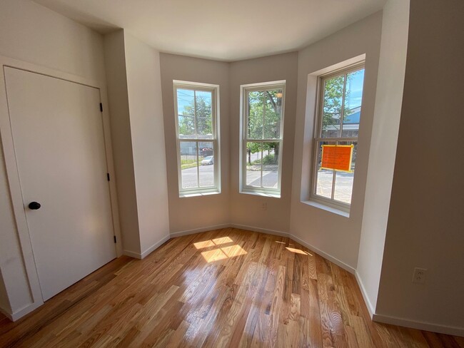 Building Photo - 178 Washington St