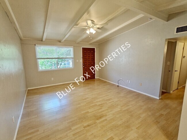 Foto del edificio - 5901 N Oracle Rd