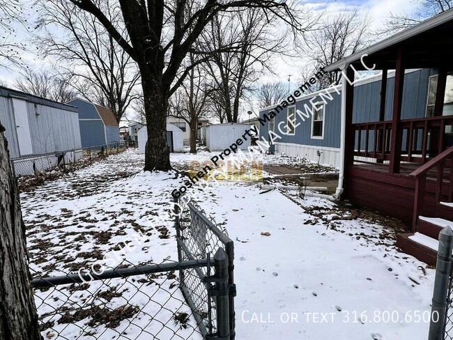 Building Photo - 3850 S Meridian Ave