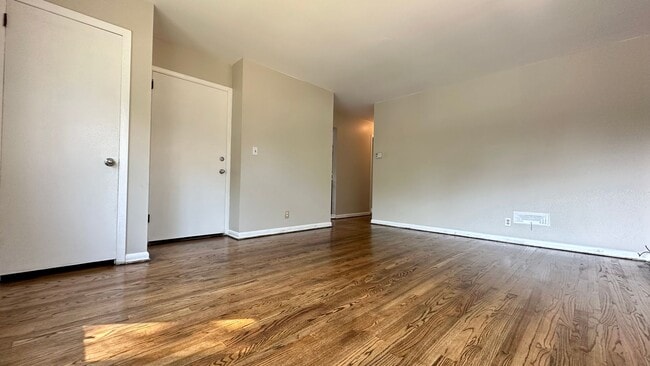 Foto del edificio - 84th Street  3531-3533