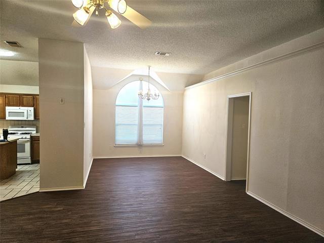 Foto del edificio - 6045 Bent Creek Dr
