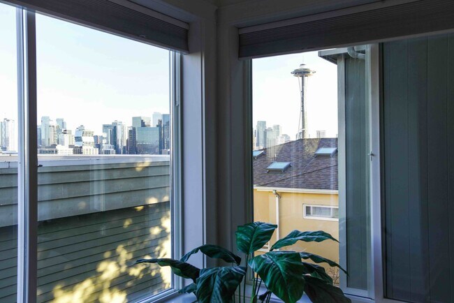 Foto del edificio - 815 2nd Ave N