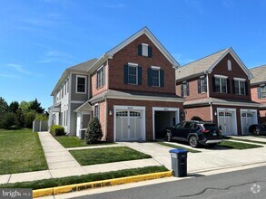 Building Photo - 44133 Peirosa Terrace