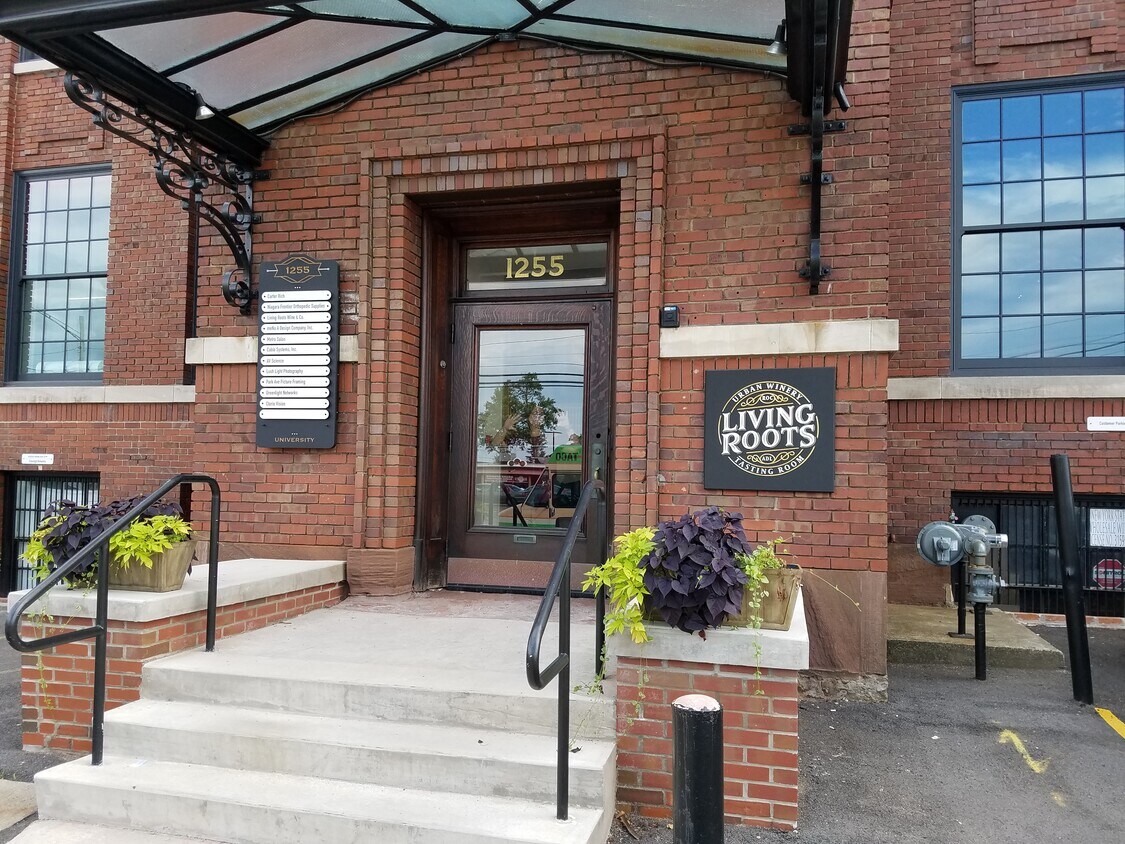 Front Entrance - 1255 University Ave