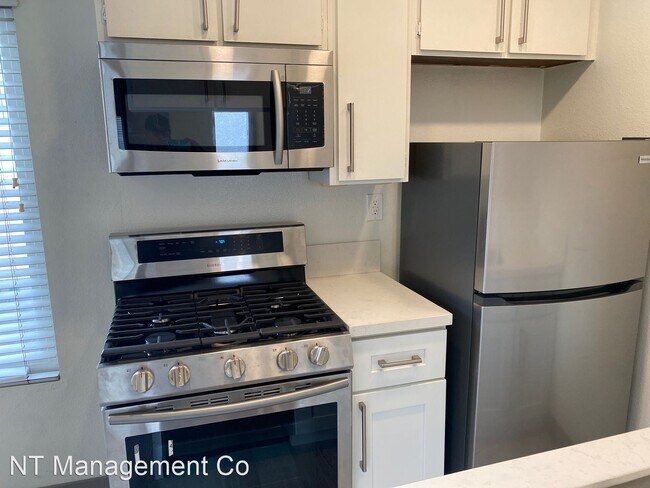 Foto del edificio - Studio, 1 bath Apartment - 3735 Canfield A...