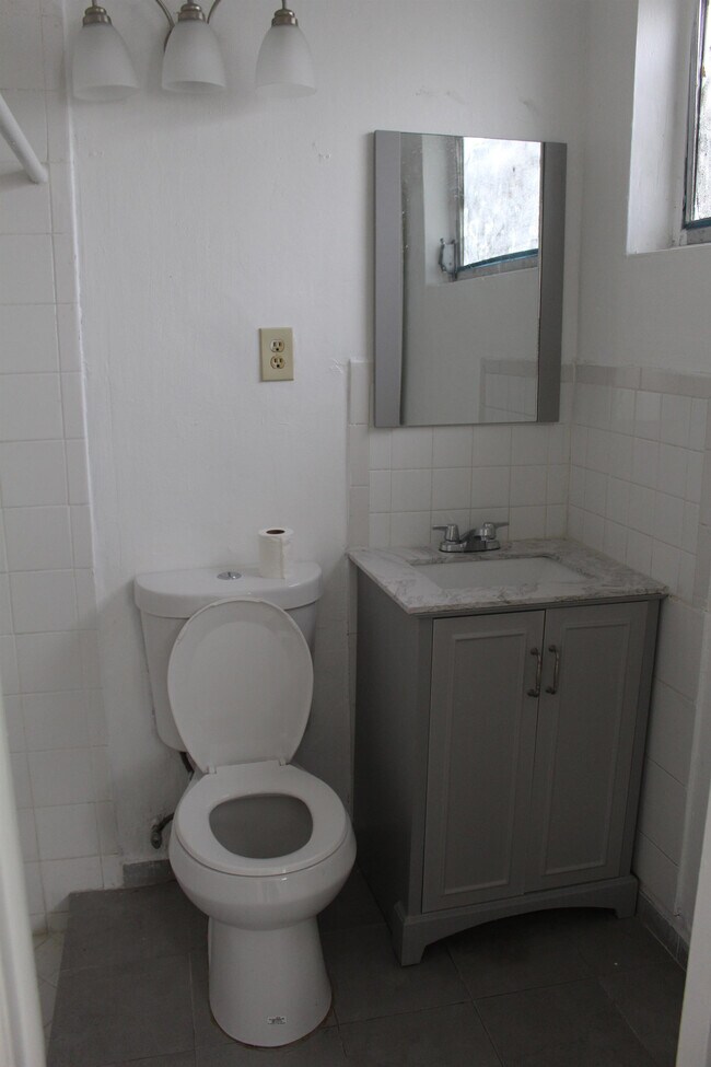 Foto del edificio - 850 SW 3rd St