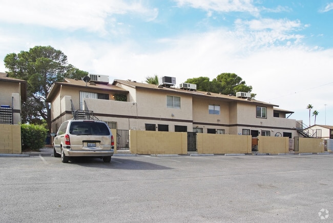Building Photo - Colony North